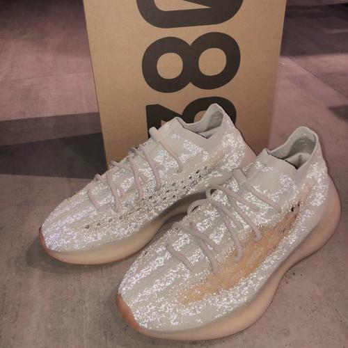  发现全新风潮：Yeezy380蜜桃的魅力