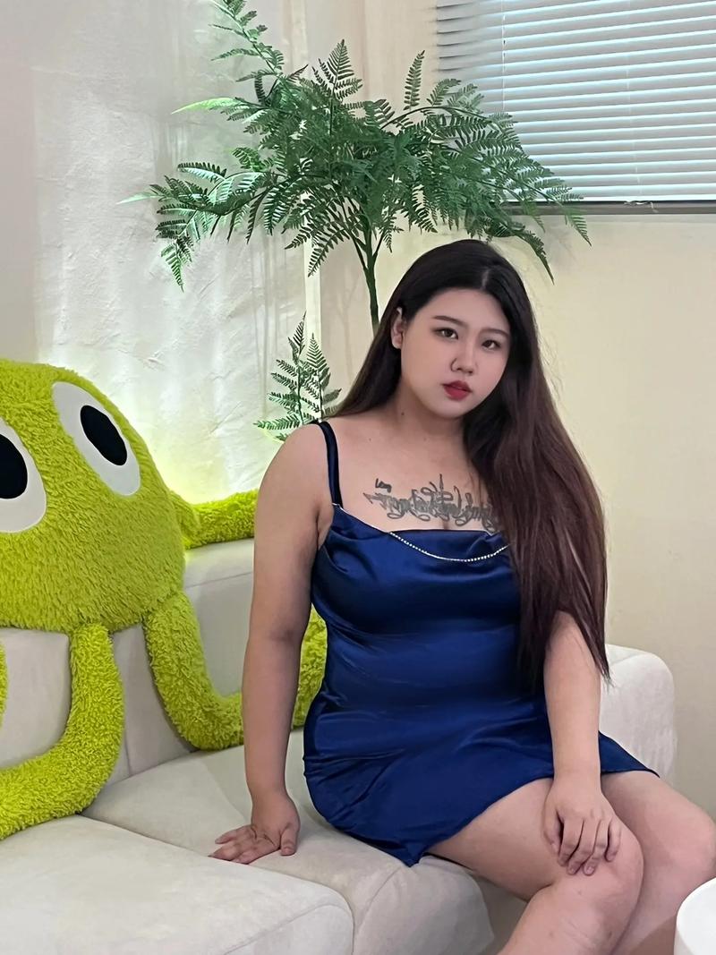 凹凸女BBwBBwBBwBBw：突破界限的自我表达